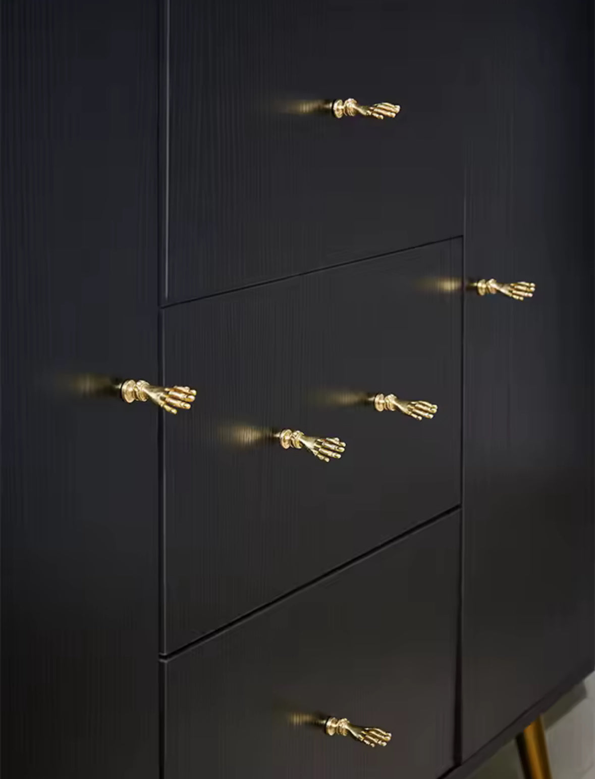 Messing greb formet som en hånd