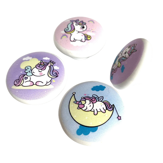 Keramik greb til børneværelset med søde enhjørninger (Ø: 38 mm)