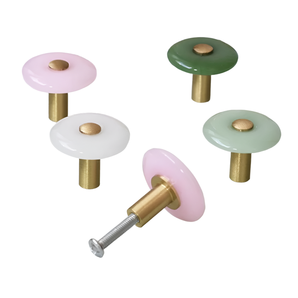 Møbelknop i krystalsten og messing (Ø: 30 mm)