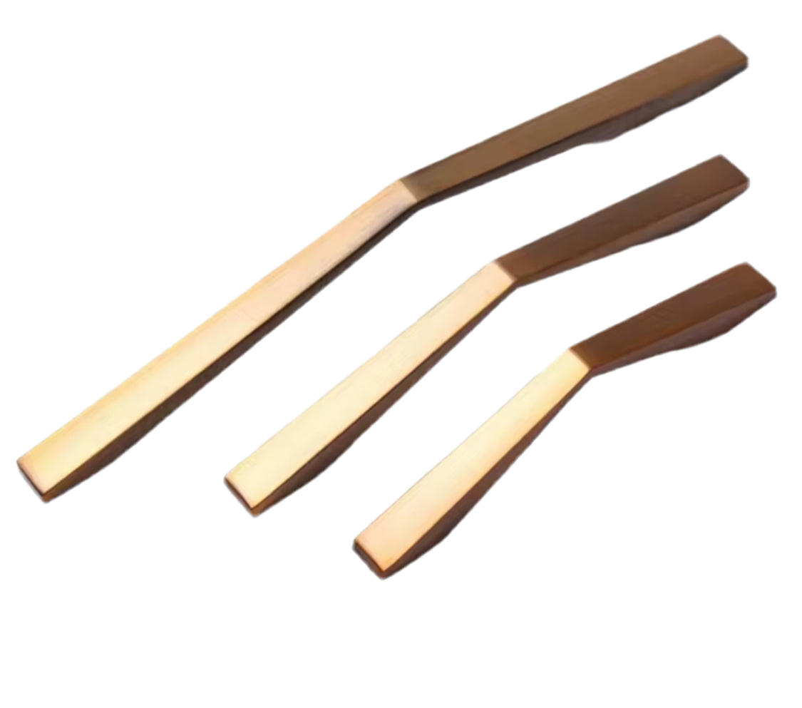 Matte letbørstede håndtag (CC-mål: 96 og 128 mm)