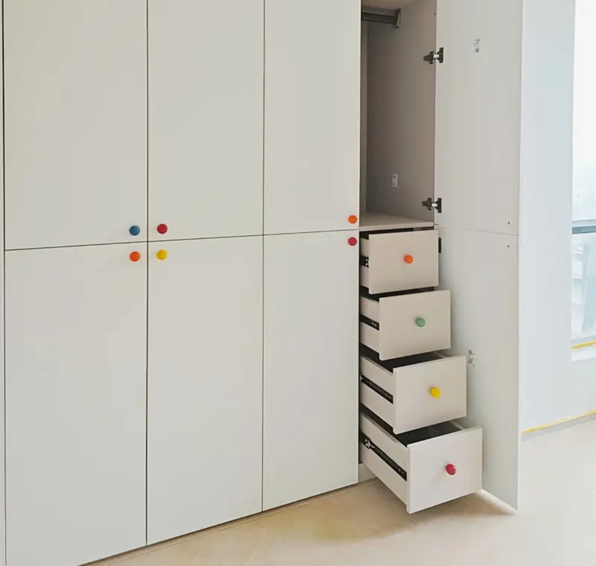 Farverige runde møbelknopper (mange farver tilgængelige)