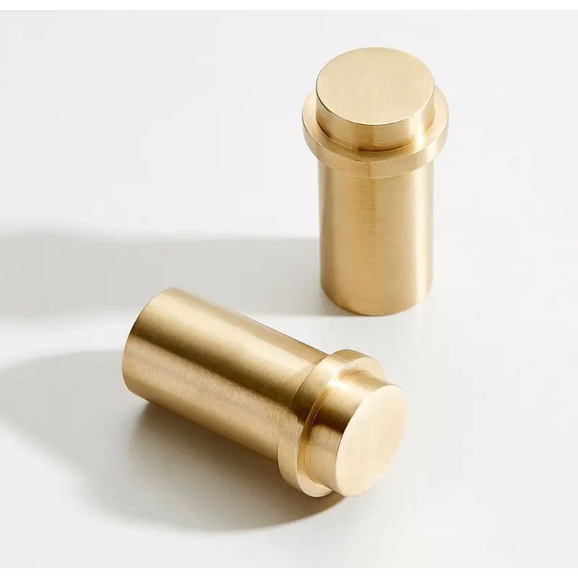 Solide messing knager