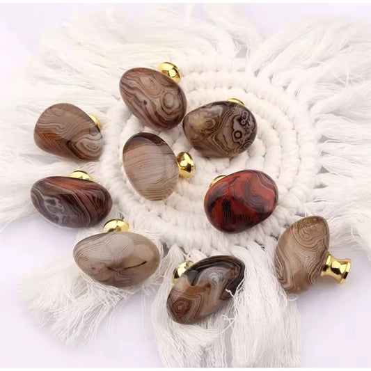 Silkeagat møbelknop