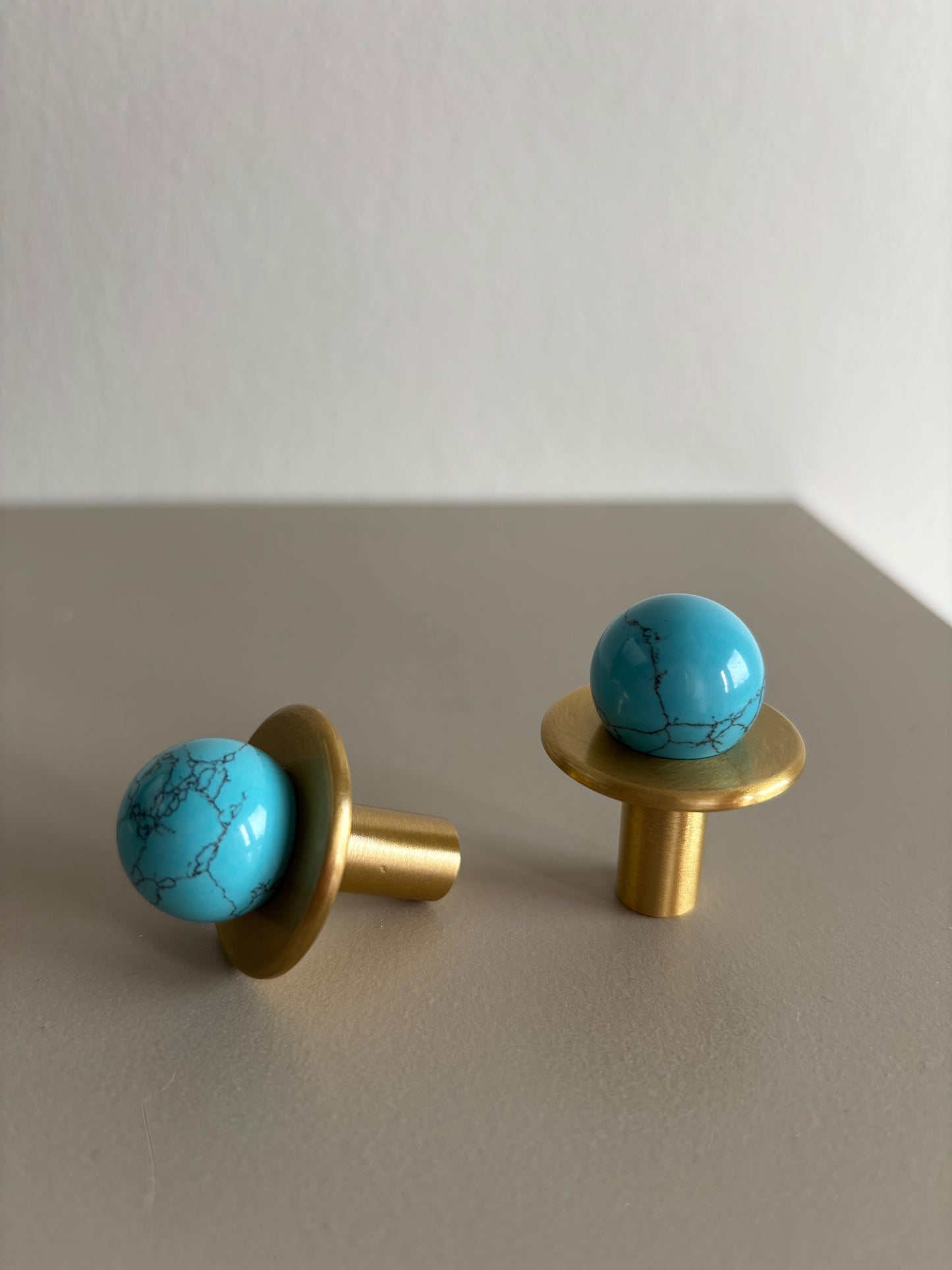 Elegant knop i messinglook