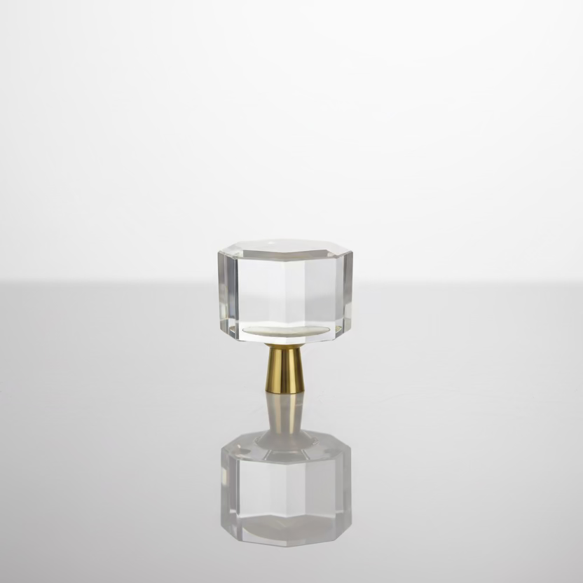 Kantet glas møbelknop