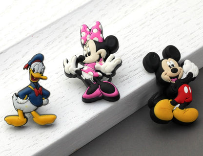 Disney figurer (Mickey, Minnie eller Anders And) - Grebet