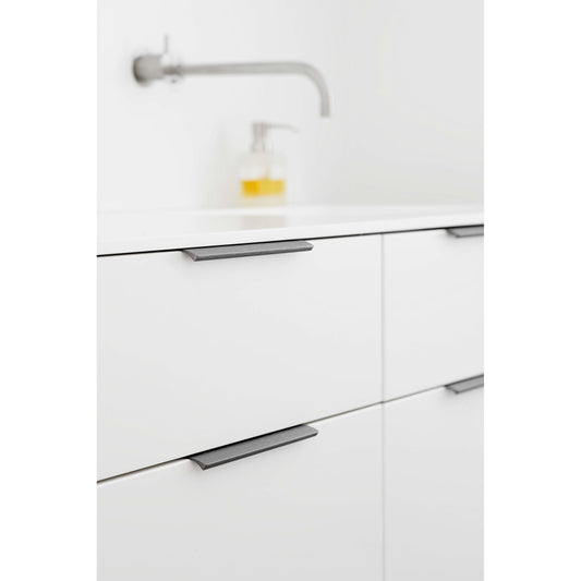 Edge Straight | Furnipart (flere farver og størrelser) - Grebet