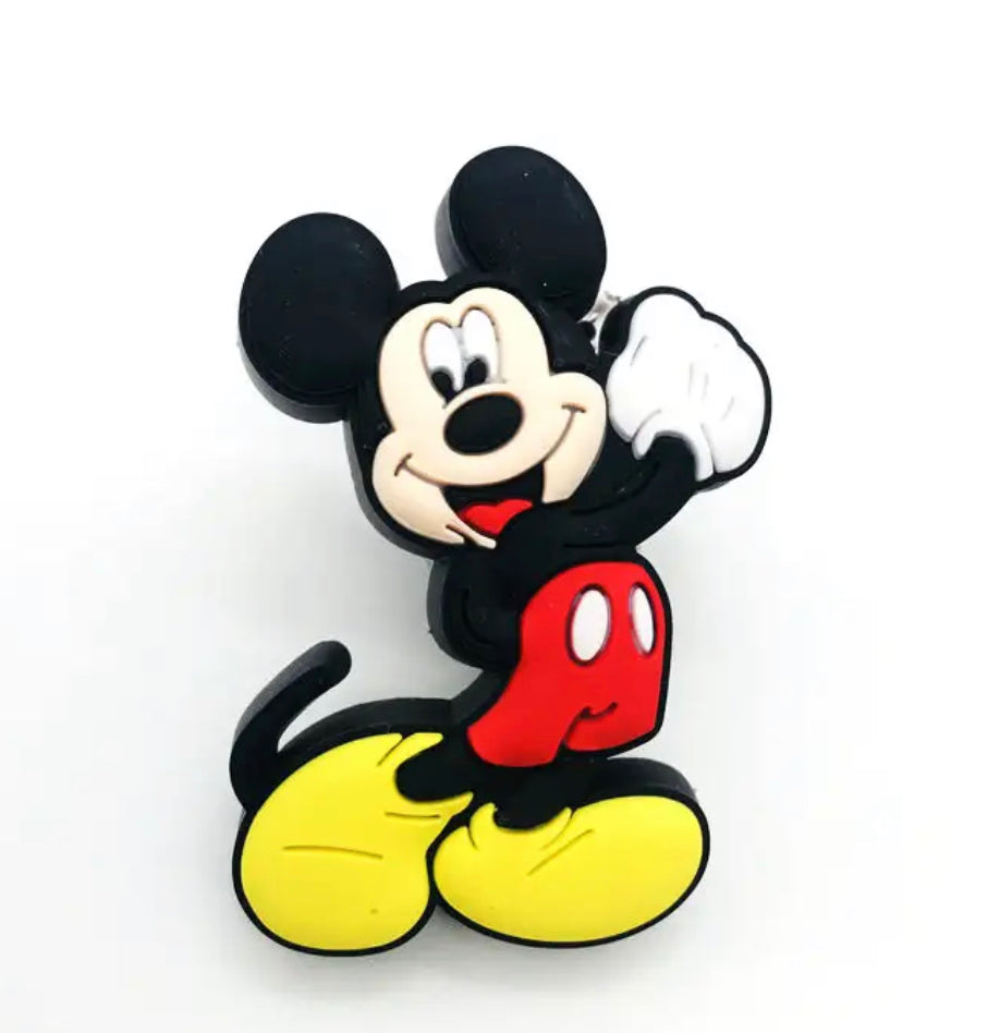 Disney figurer (Mickey, Minnie eller Anders And)