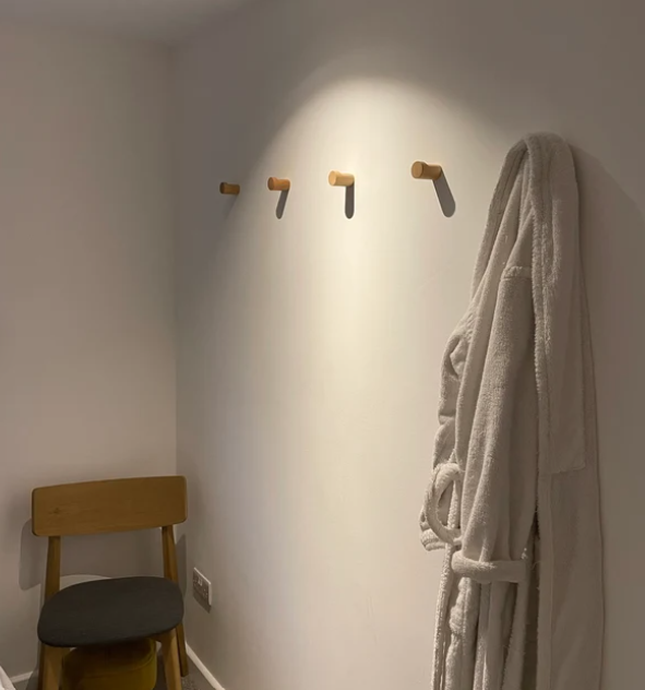 Træ knager (5x3,5 cm)