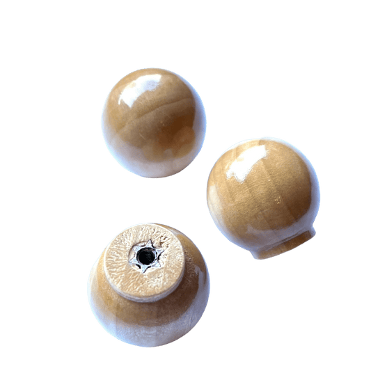 Lakeret rund møbelknop i træ (Ø: 30 mm) - Grebet