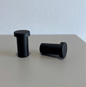 Sorte letvægtsknager i minimalistisk design - Grebet