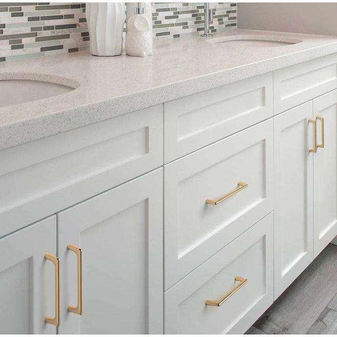 Bøjlehåndtag og møbelknopper i farven: Guld (flere størrelser) - Grebet