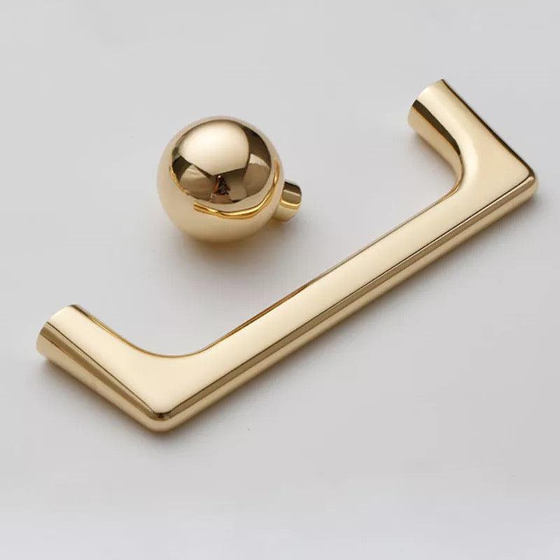 Bøjlehåndtag og møbelknopper i farven: Guld (flere størrelser) - Grebet