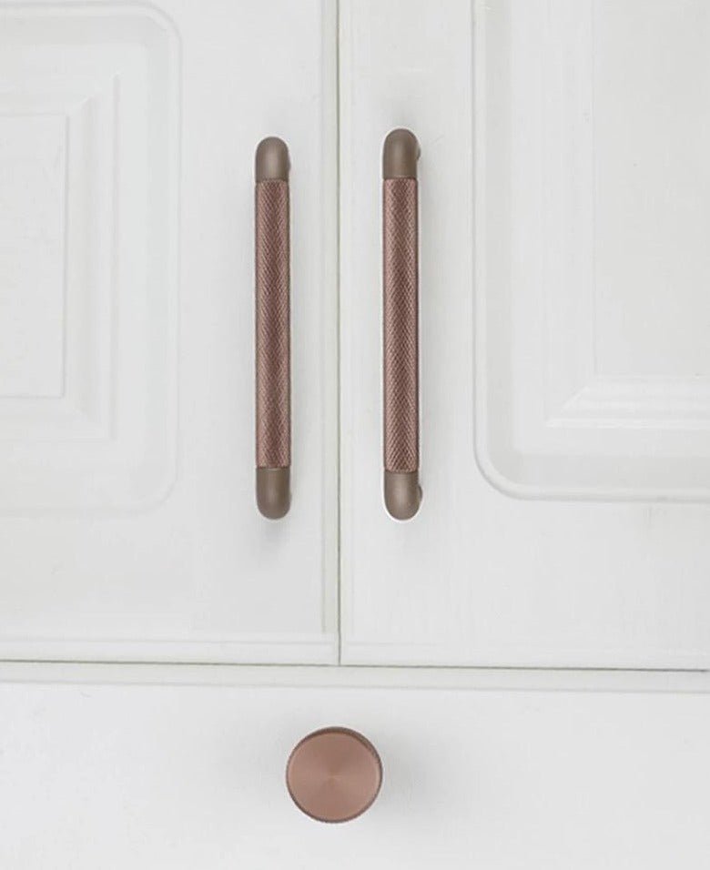 Bronze håndtag og møbelknopper - Grebet