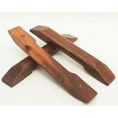 By Grebet.dk Træ greb Håndtag i valnød (CC-mål 128 mm)