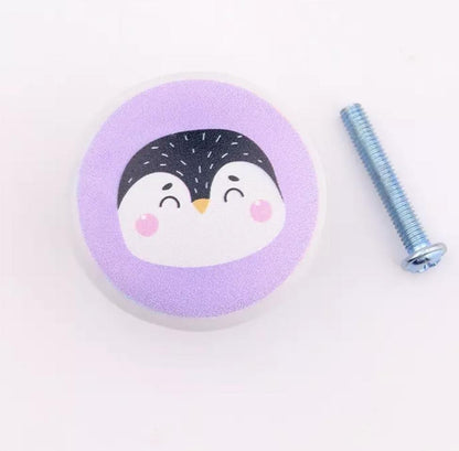 Grebet.dk Keramik greb Pingvin (lilla) Keramik greb til børneværelset med dyrehoveder (Ø: 38 mm)