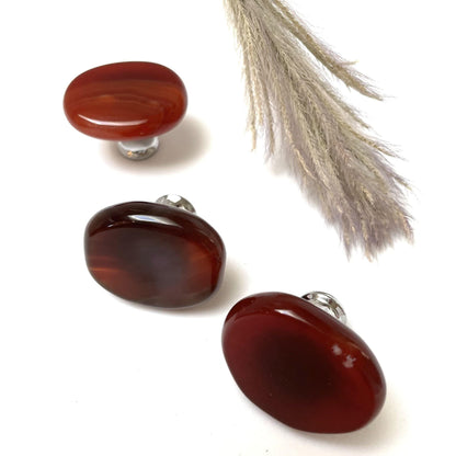 By Grebet.dk Møbelknop Carnelian Krystal møbelknop (sølvfarvet hardware)