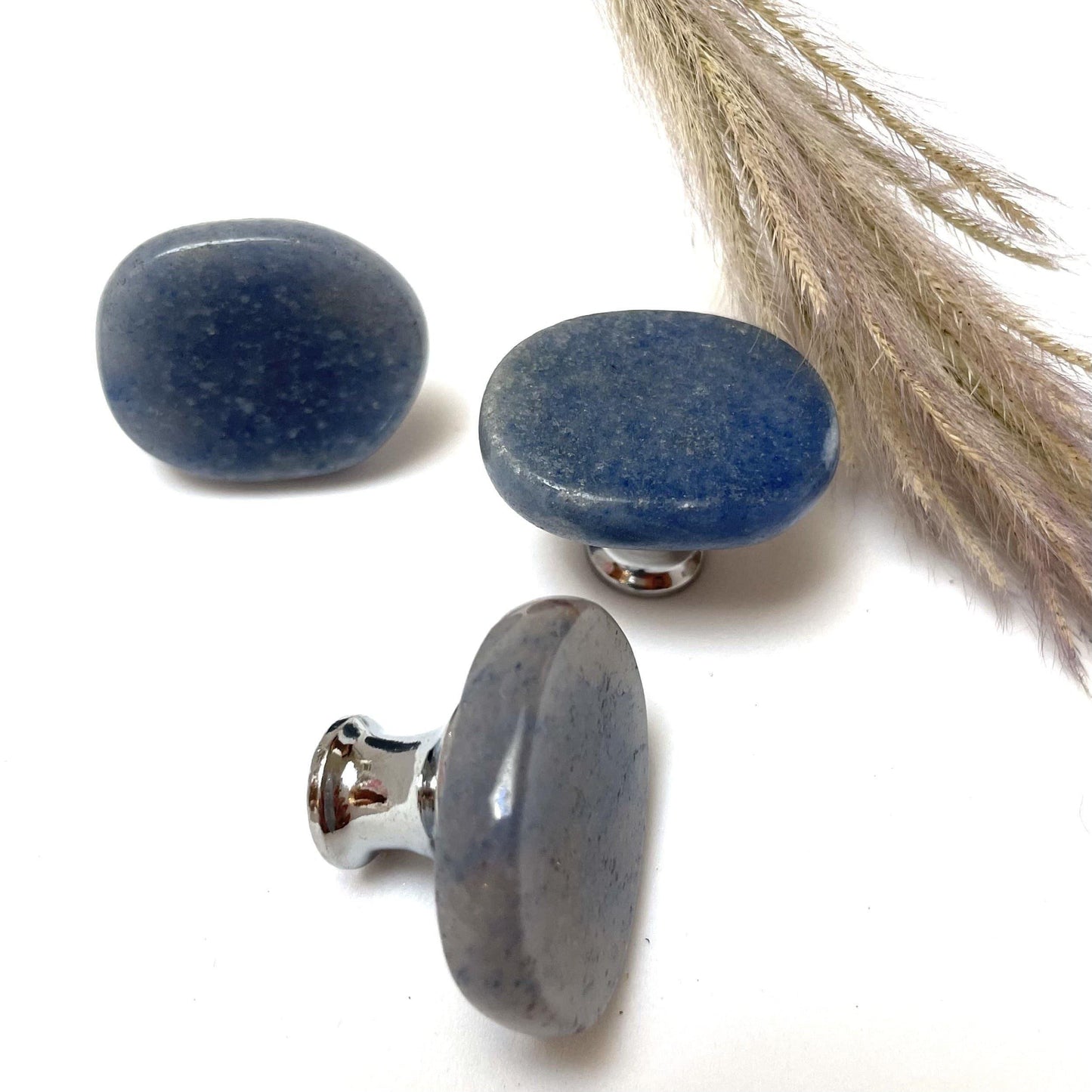 By Grebet.dk Møbelknop Blå aventurin Krystal møbelknop (sølvfarvet hardware)