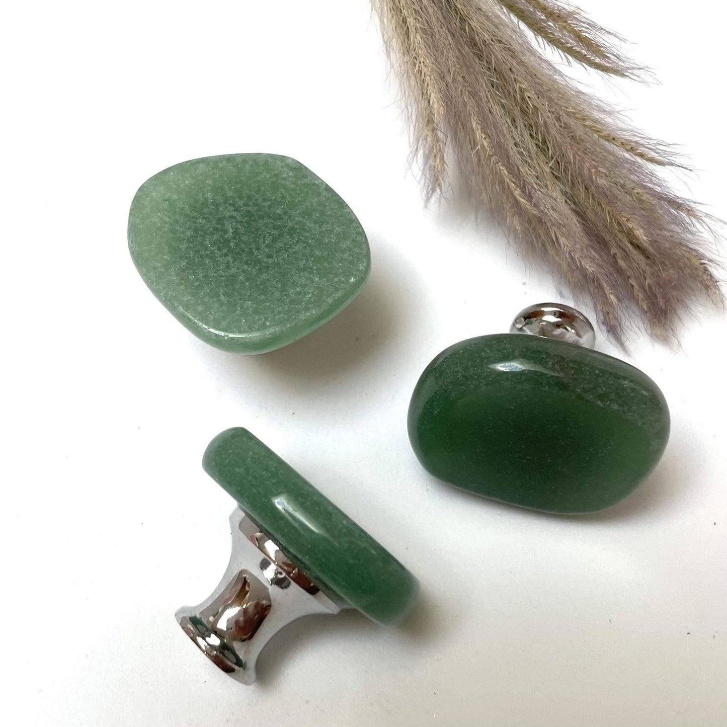 By Grebet.dk Møbelknop Grøn aventurin Krystal møbelknop (sølvfarvet hardware)