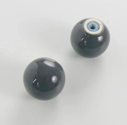 Kugle porcelæn møbelknop i mørkegrå (Ø: 32-33 mm) - Grebet