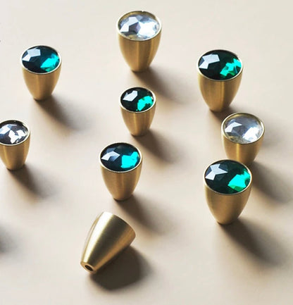 Møbelknop i messing med emeraldgrøn top - Grebet