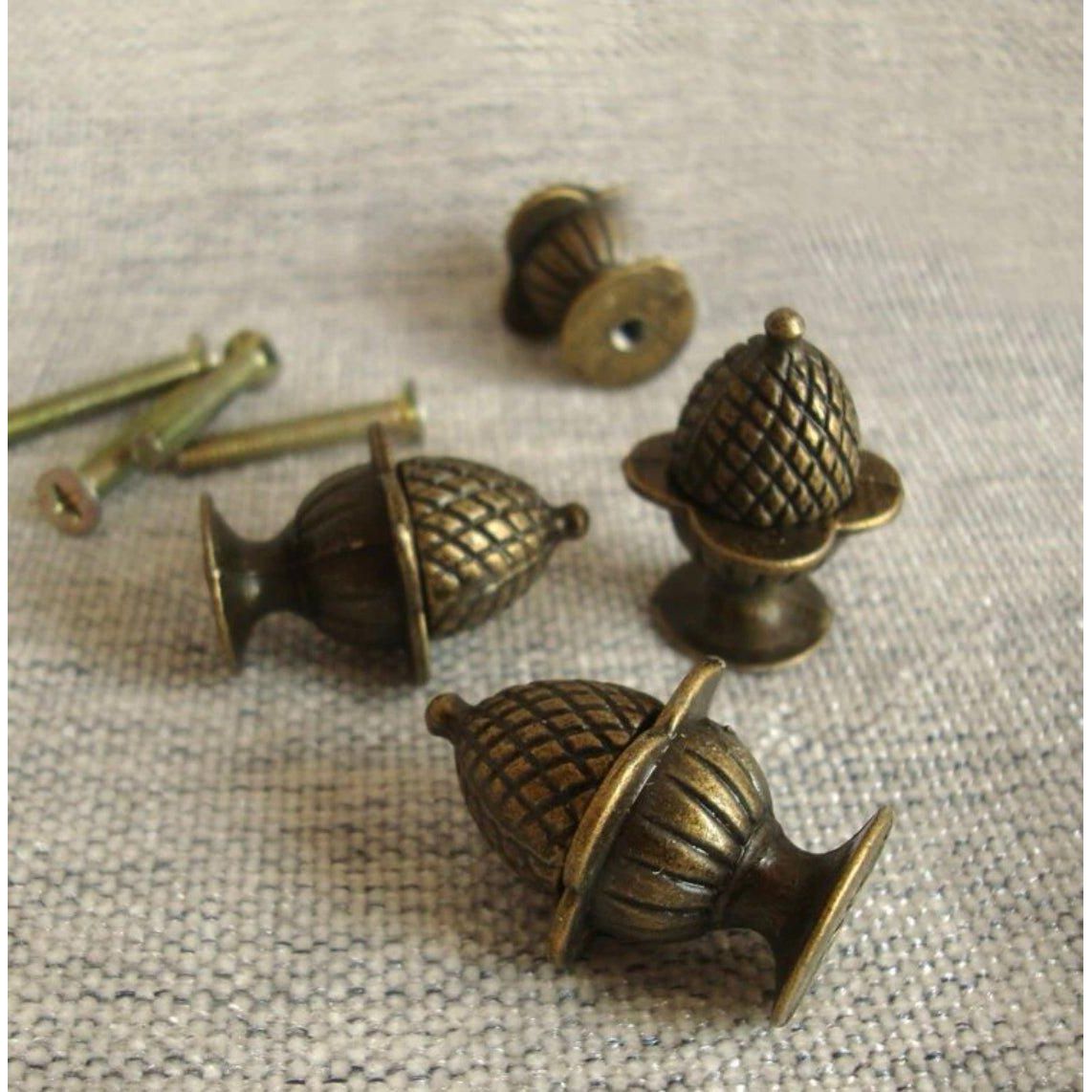 Nuts små greb - Grebet