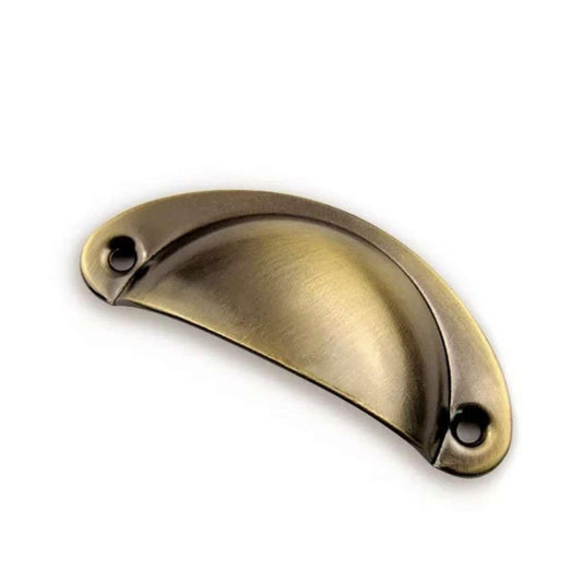 Skal håndtag i antik messing look (CC: 66 mm) - Grebet